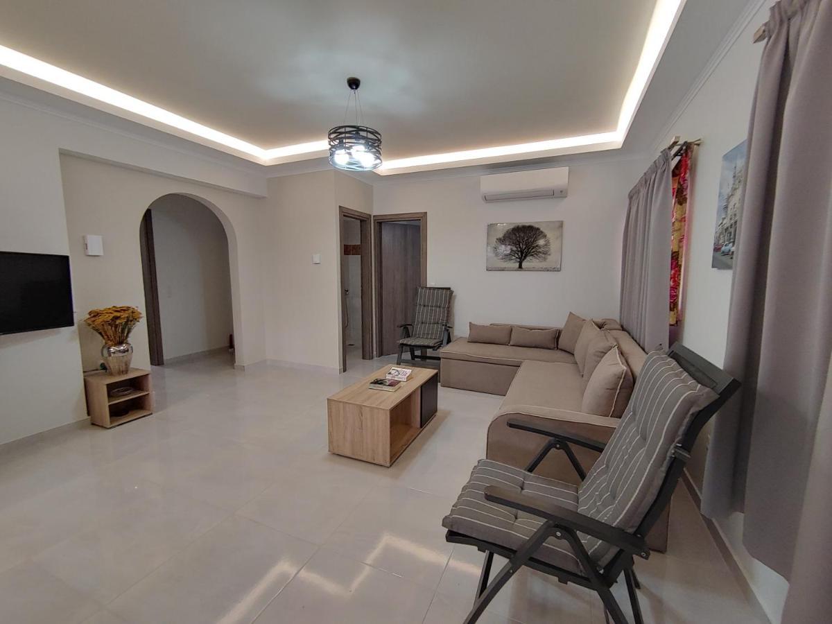 Stefanos' Apartment Litheres